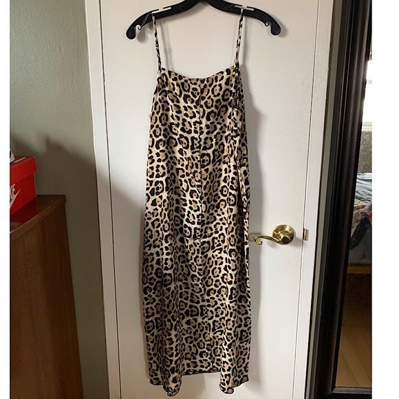 *SOLD* ATM Brand new Silk Leopard Dress with tags - Picture 9 of 9